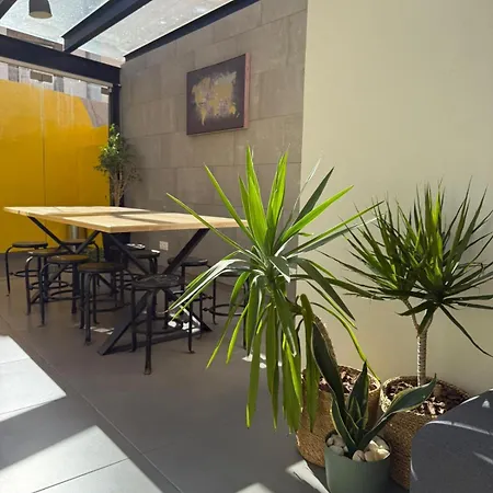 Globo Happy Hostel Angra do Heroísmo