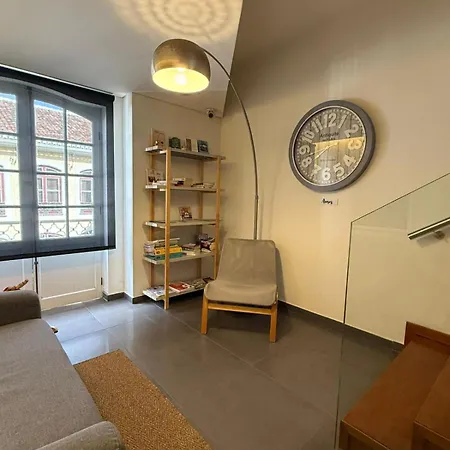 Globo Happy Hostel Angra do Heroísmo